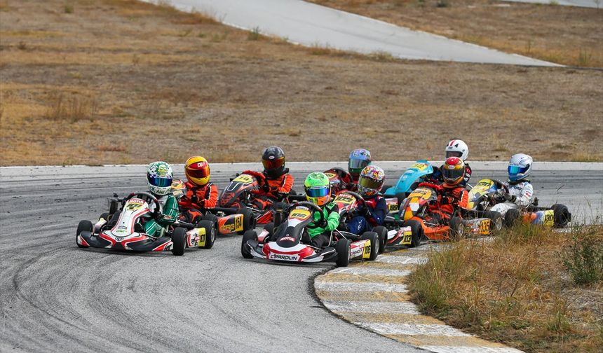 Karting Şampiyonası 6. ayak yarışları Uşak'ta yapıldı