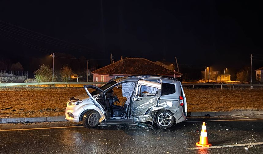 Uşak'ta meydana gelen kazada ölü ve yaralı