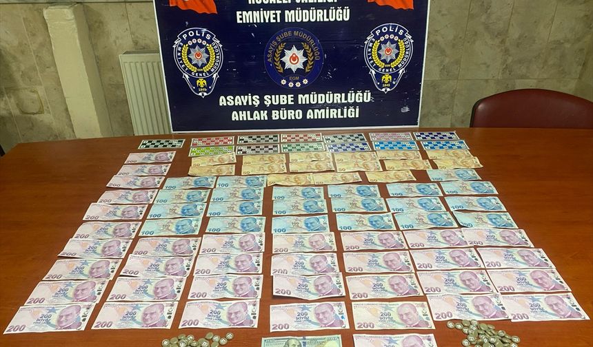 Kocaeli'de kumar oynayan 9 kişiye para cezası