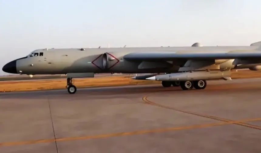 Çin, Dehşet Saçan Deniz Silahını Tanıttı: KD-21 Füzesi