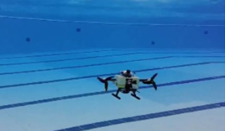 Böyle drone görülmedi! Hem uçuyor hem yüzüyor