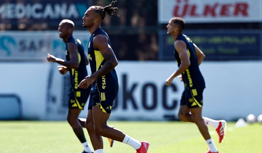 Fenerbahçe, Feyenoord maçı için son hazırlıklarını tamamlıyor