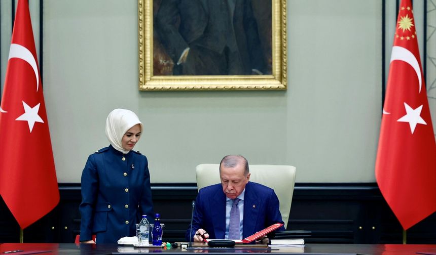 Cumhurbaşkanı Erdoğan Dijital Dünyada Çocuk Hakları Sözleşmesi'ni imzaladı