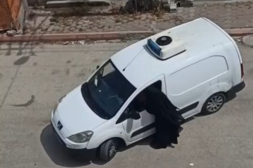 Adana'da Kahvaltı yüzünden eşini darbetti