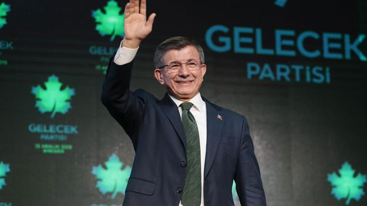 Kılıçdaroğlu'ndan Davutoğlu'na tebrik telefonu