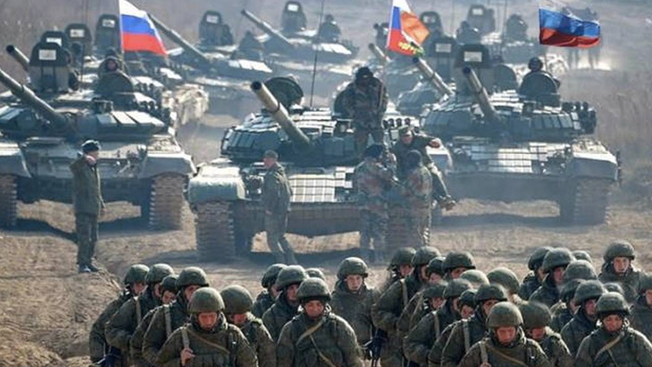 Rusya, tüm askeri bölgelerde savaşa hazırlık durumu denetimlerine başladı