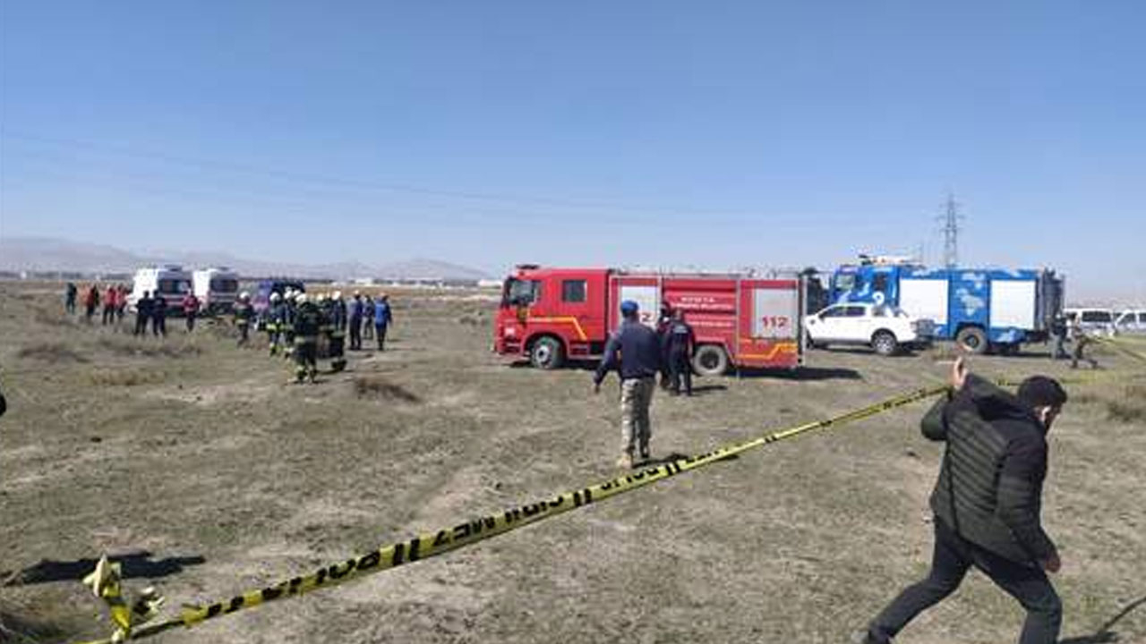 Konya'da Türk Yıldızları'na ait uçak düştü