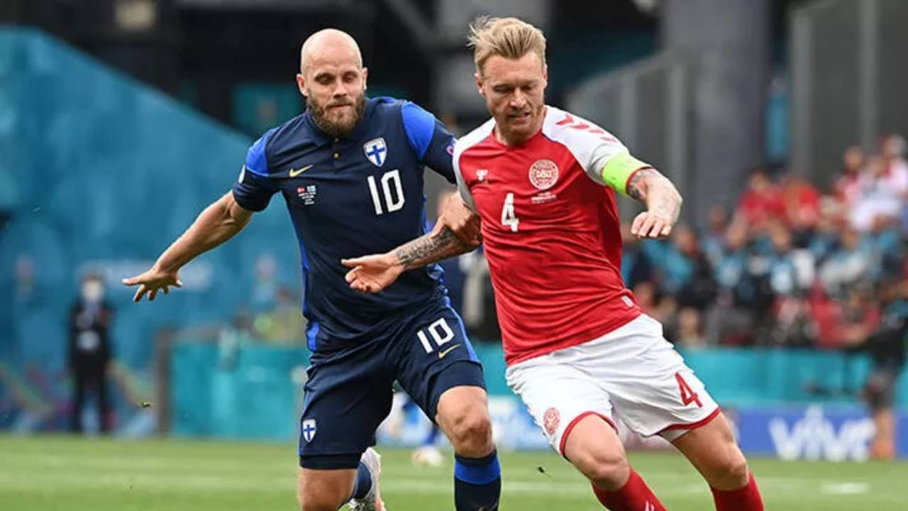 Danimarka-Finlandiya maçı 21.30'da devam edecek