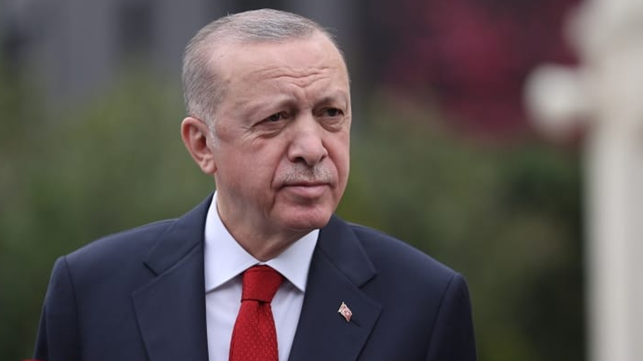 Cumhurbaşkanı Erdoğan'dan önemli açıklamalar: 'Asgari ücrette komisyon en ideal seviyeyi belirleyecek'