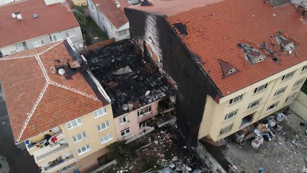 Kadıköy'de 3 kişinin hayatını kaybettiği patlama yaşanan binanın son hali havadan görüntülendi