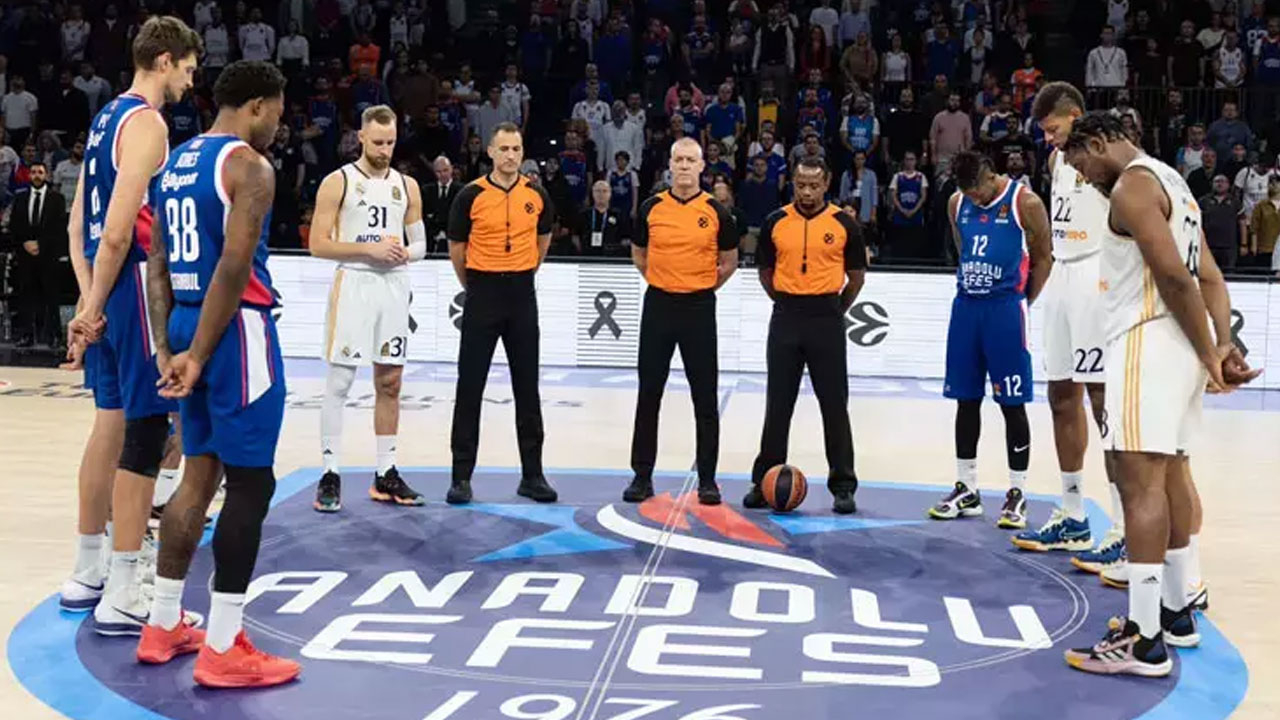 Anadolu Efes'ten Eurolegue'e 'saygı duruşu' tepkisi!