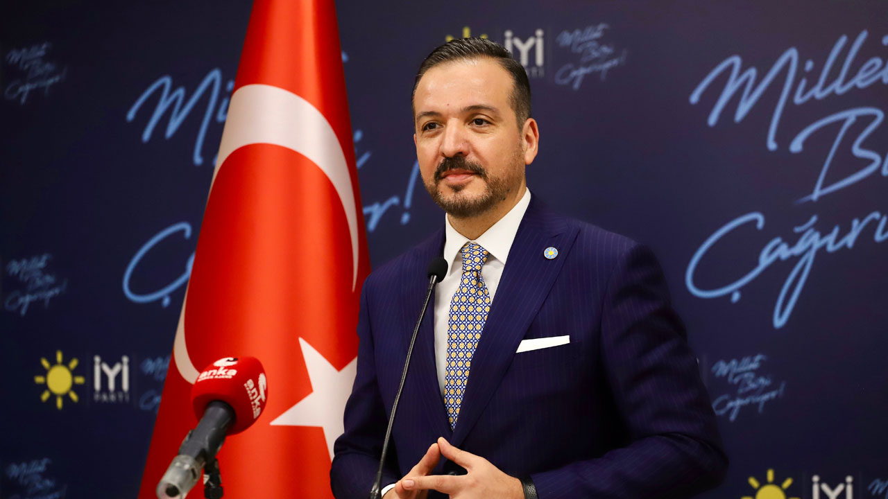 İYİ Parti Sözcüsü Kürşad Zorlu'dan ortak bildiri talebi