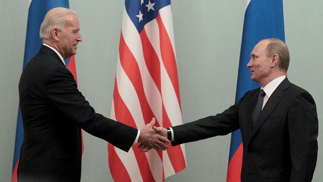 Joe Biden yaptığı konuşma sırasında Putin'e küfretti