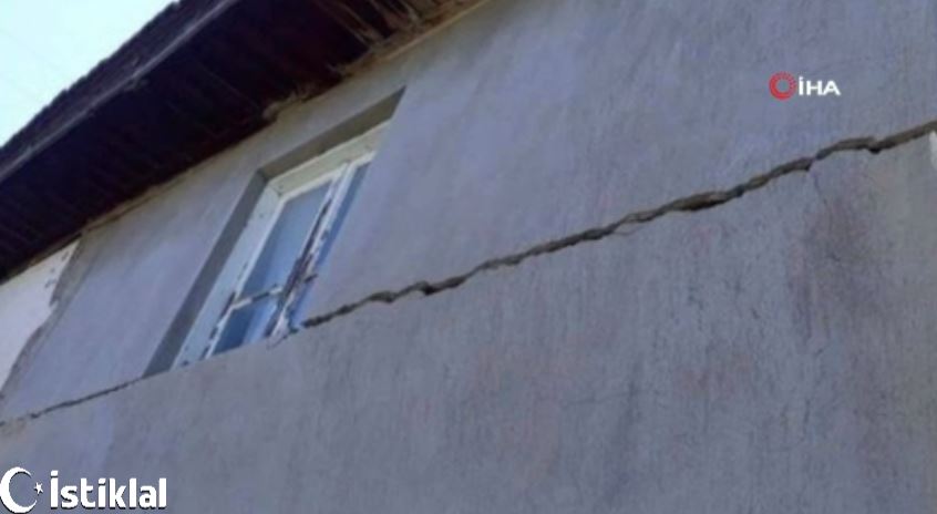 Denizli'deki depremin yıkıcı etkileri fotoğraflarla gözler önüne serildi