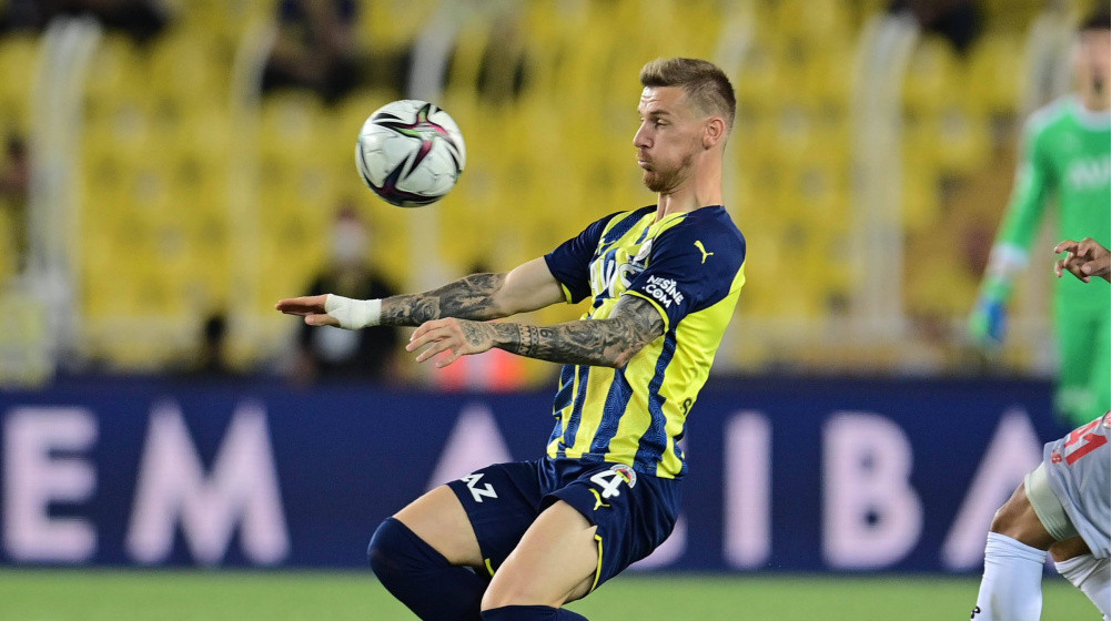 Serdar Aziz Fenerbahce 22 23 166792 Wyai