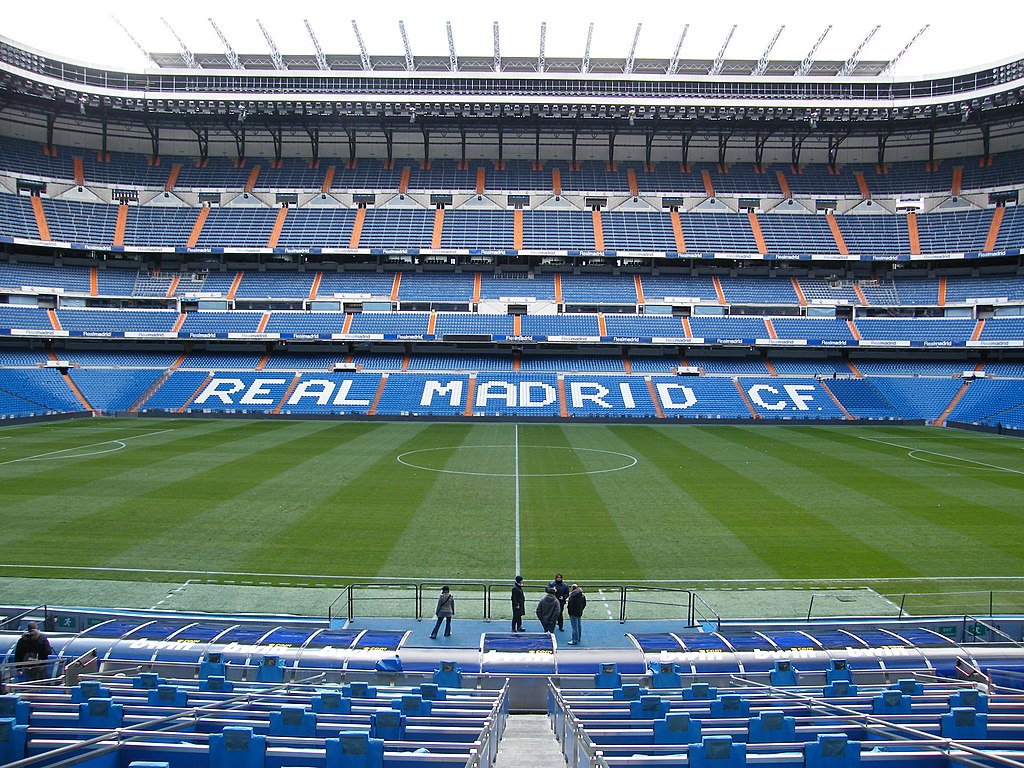 The Santiago Bernabeu Stadium U G G B O Y