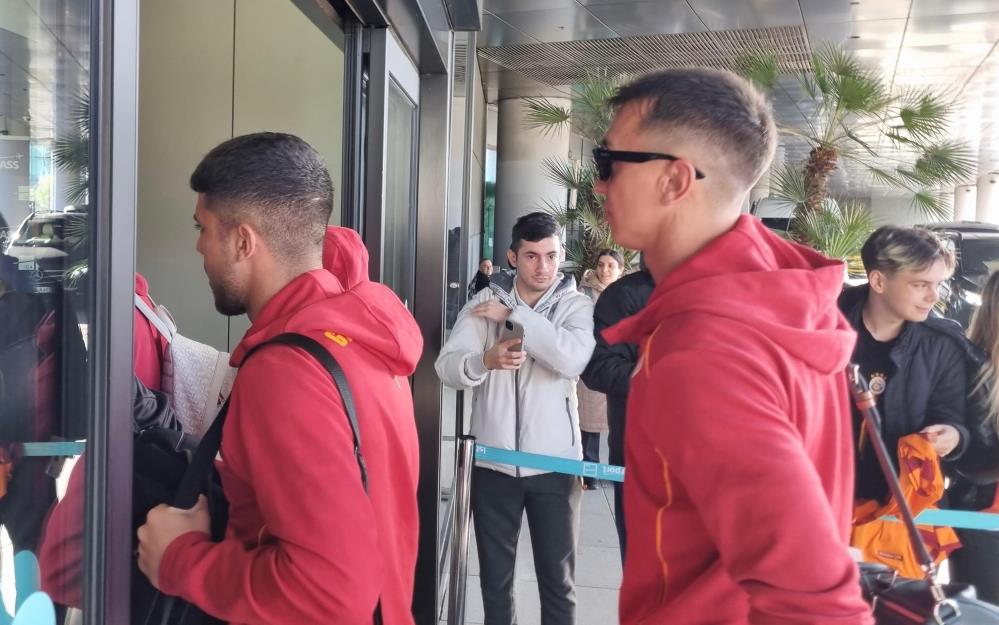 Galatasaray, yarın deplasmanda oynayacağı Bodrum FK karşılaşması için Bodrum'a gitti.