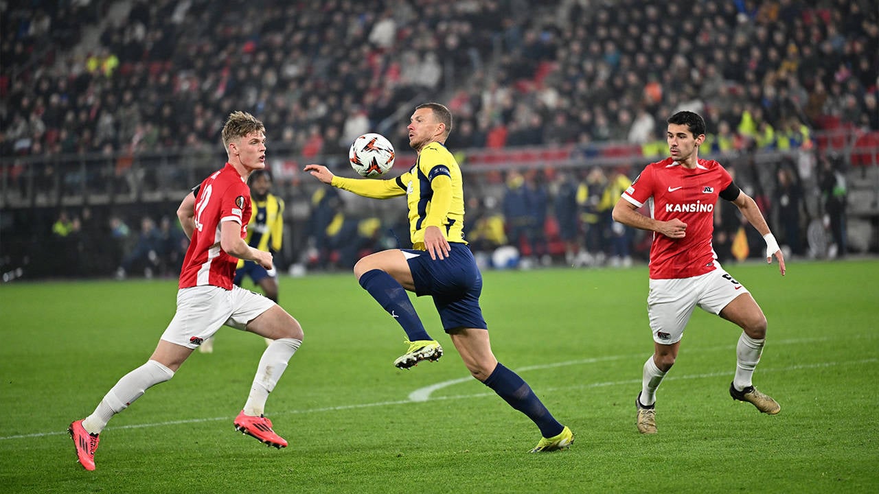 Futbol Uefa Avrupa Ligi Az Alkmaar 3 Fenerbahce 1