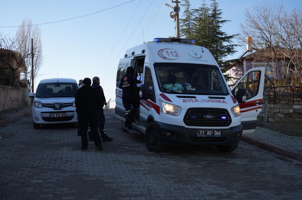 Kırıkkale'de alacak verecek meselesi nedeniyle kuzeni tarafından tabancayla ayağından vurulan şahıs yaralandı.