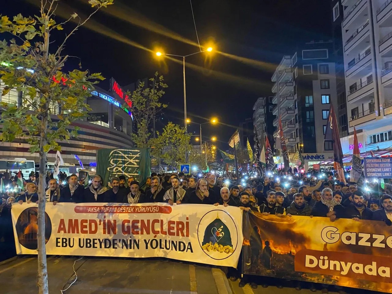 Diyarbakır'da İsrail'in Gazze'ye yönelik saldırıları protesto edildi