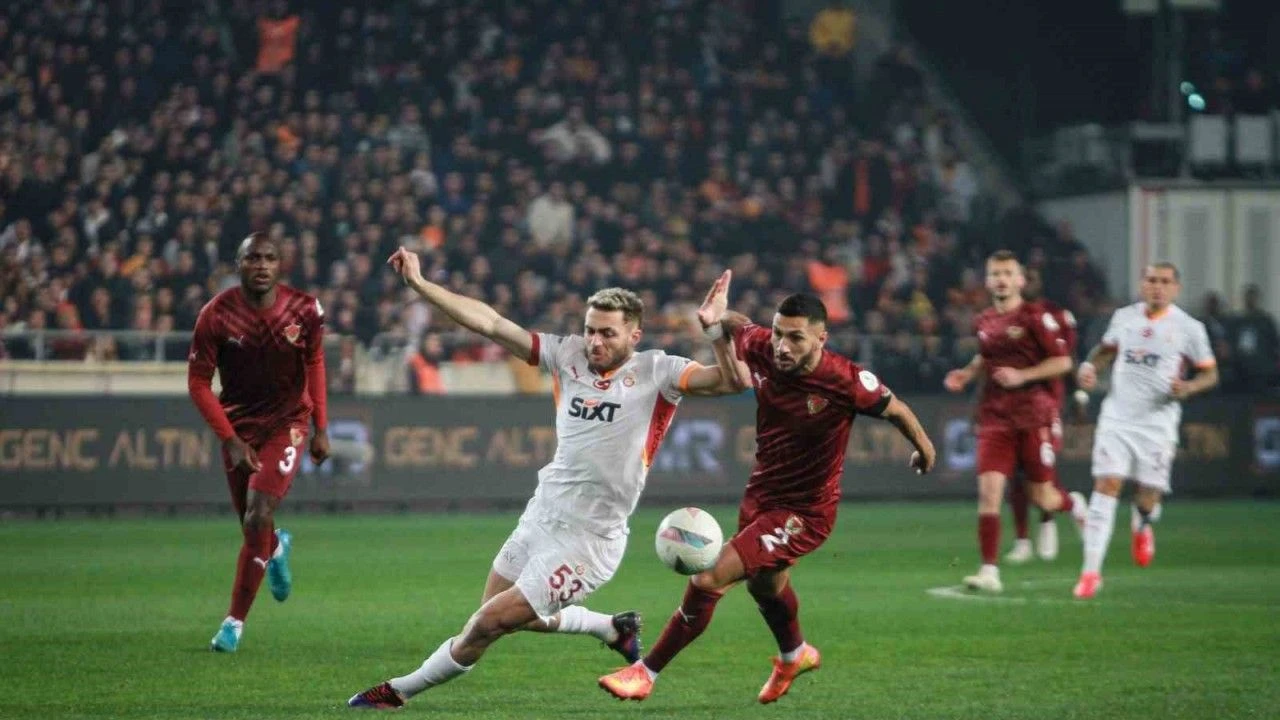 Trendyol Super Lig Atakas Hatayspor Galatasaray Mac Devam Ediyor