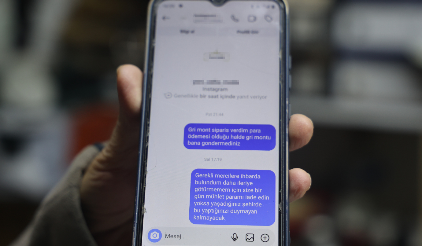 Depremzede esnafı, sosyal medya üzerinden yaptığı mont alışverişinde dolandırdılar