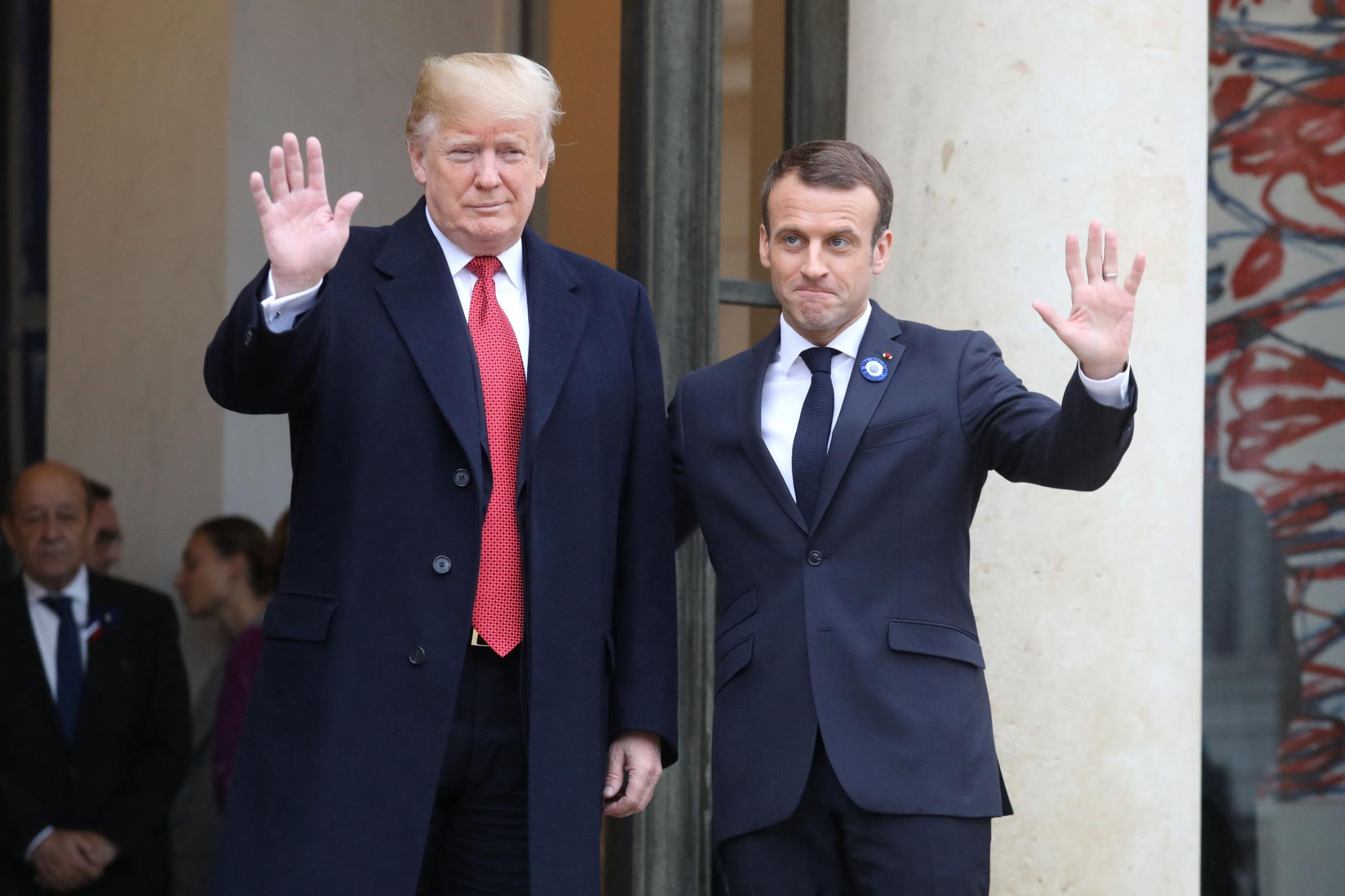  Macron'dan Trump'a: Putin'e karşı zayıf olamazsın