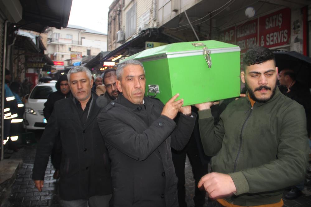 Mahmut Tanal'ın ağabeyi Şanlıurfa'da son yolculuğuna uğurlandı