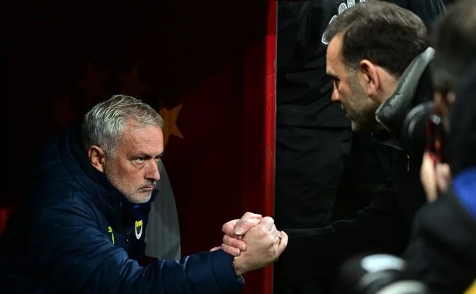 Aa 20250224 37156948 37156942 Galatasaray Fenerbahce 1740675139