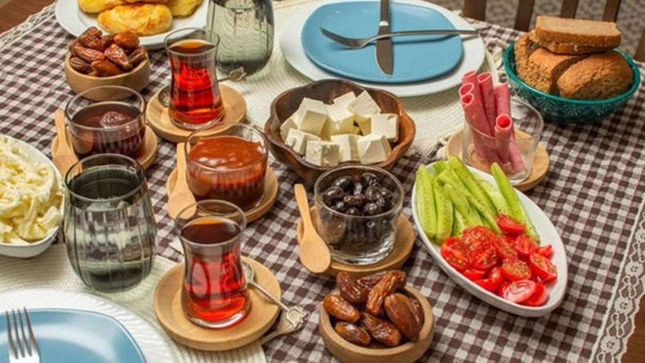 İlk iftar saati 2025