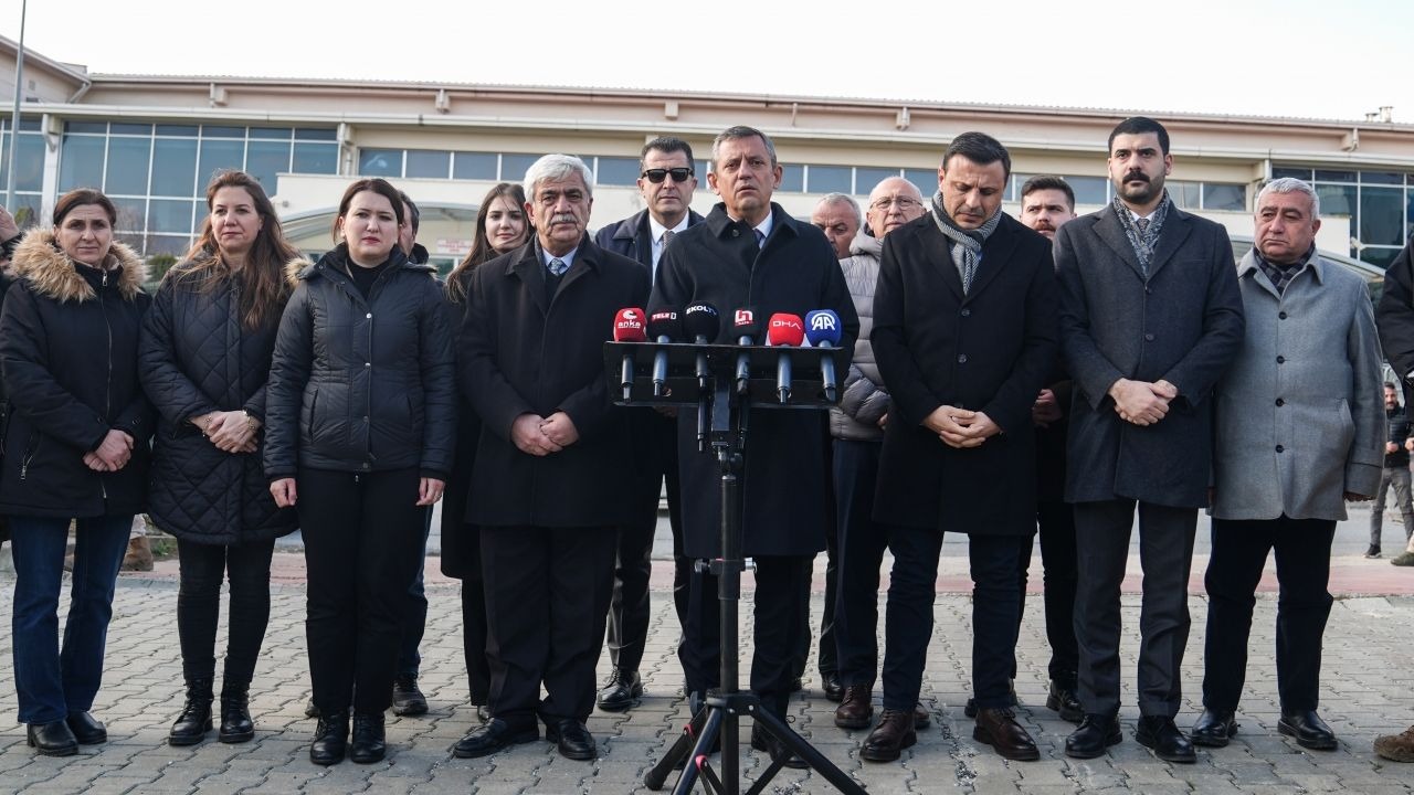 CHP Genel Başkanı Özel, Silivri'de: Darbe mekaniğinin farkındayız, karşısındayız