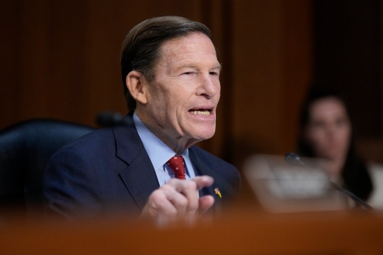 Demokrat Senatör Richard Blumenthal: - "Ürdün Kralı beni Arap ülkelerinin Başkan Trump'a sunacağı planın gerçekçi olduğuna ikna etti"