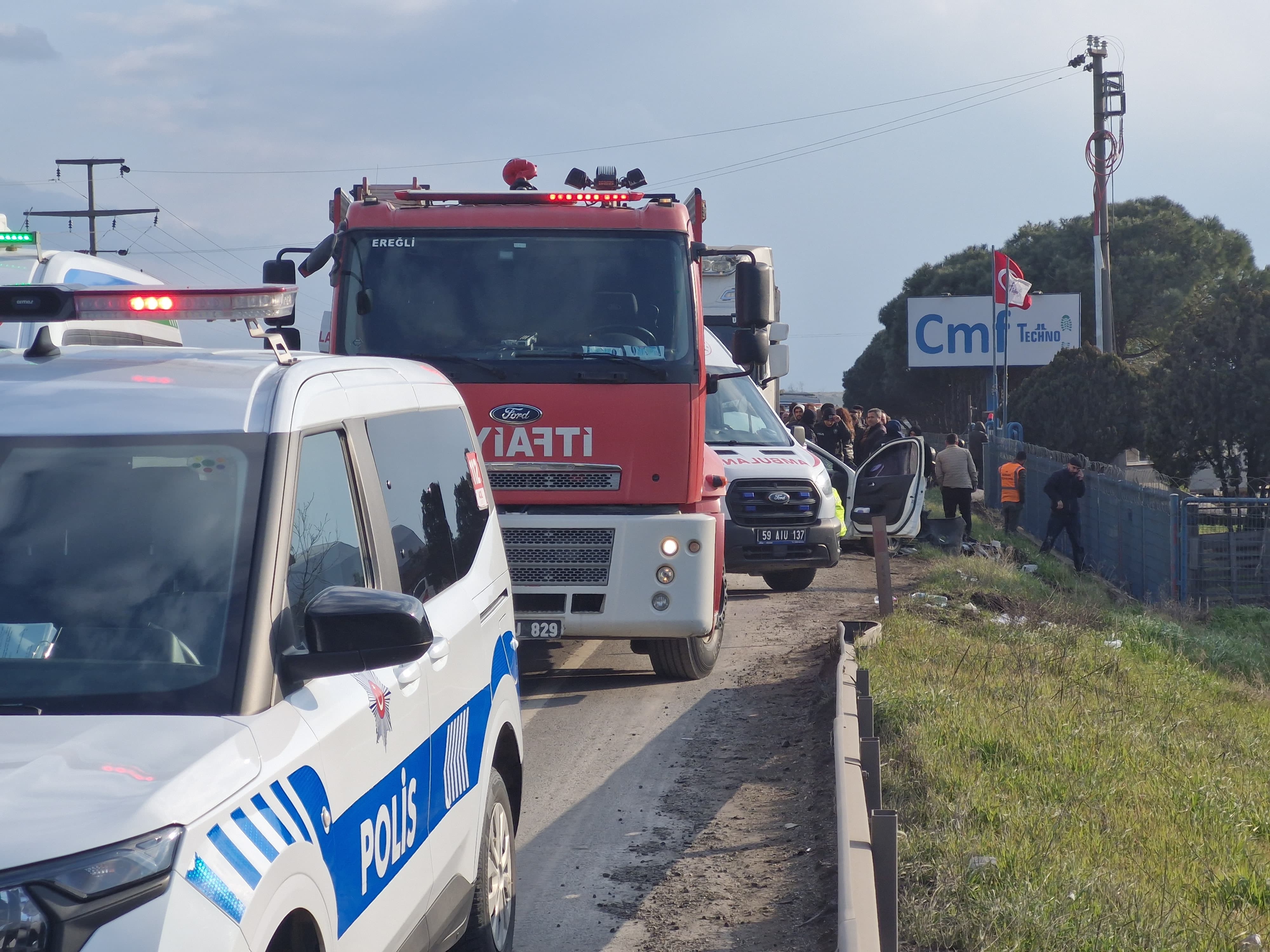 Tekirdağ'da feci kaza! Tır ile otomobil çarpıştı: 1 ölü, 2 yaralı