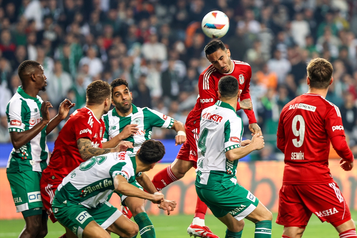 Beşiktaş'tan tarihi yenilgi: 9 kişi kalan Konya'ya kaybetti