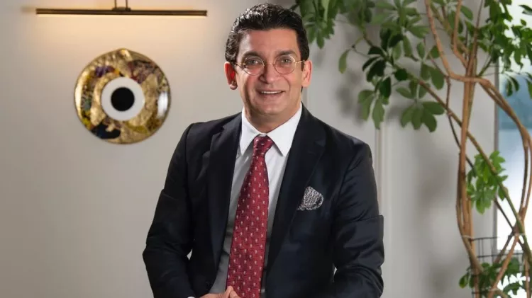 Pozitifbank ve Flash TV’nin sahibi Erkan Kork gözaltında!