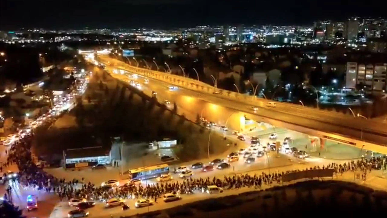 ODTÜ'de İmamoğlu protestosu