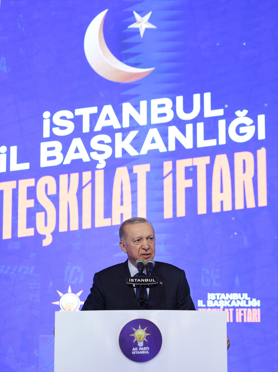 Cumhurbaşkanı Erdoğan: Sokaklara çıkarak milli iradeye parmak sallama dönemi geride kalmıştır