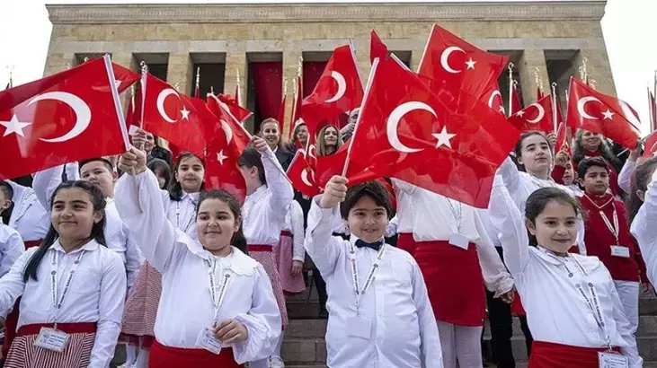 2025 resmi tatil günleri nelerdir