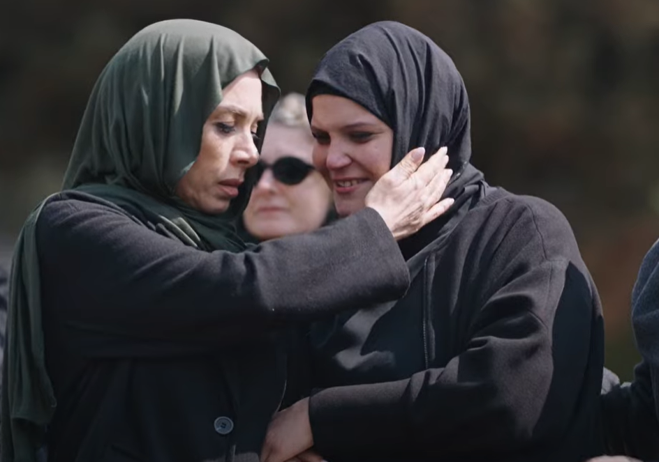 Kızılcık Şerbeti Nilay'ı Feyza Civelek cenaze sahnesi