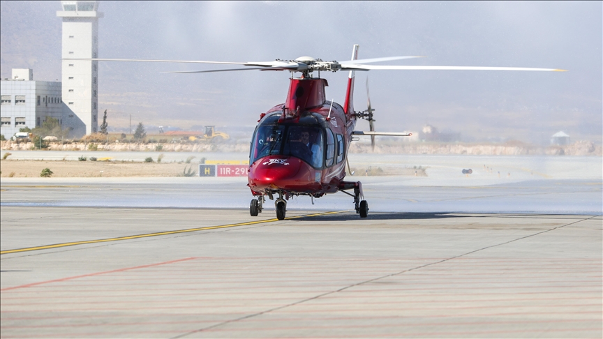 Türkiye ile KKTC arasında "taksi helikopter" seferleri başladı